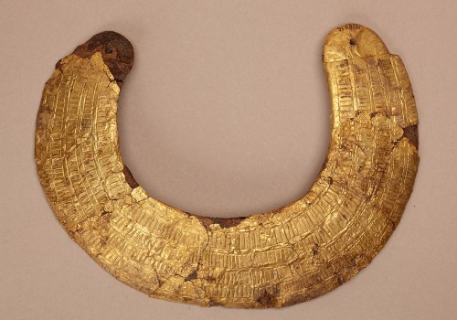 How did ancient egypt get so much gold?